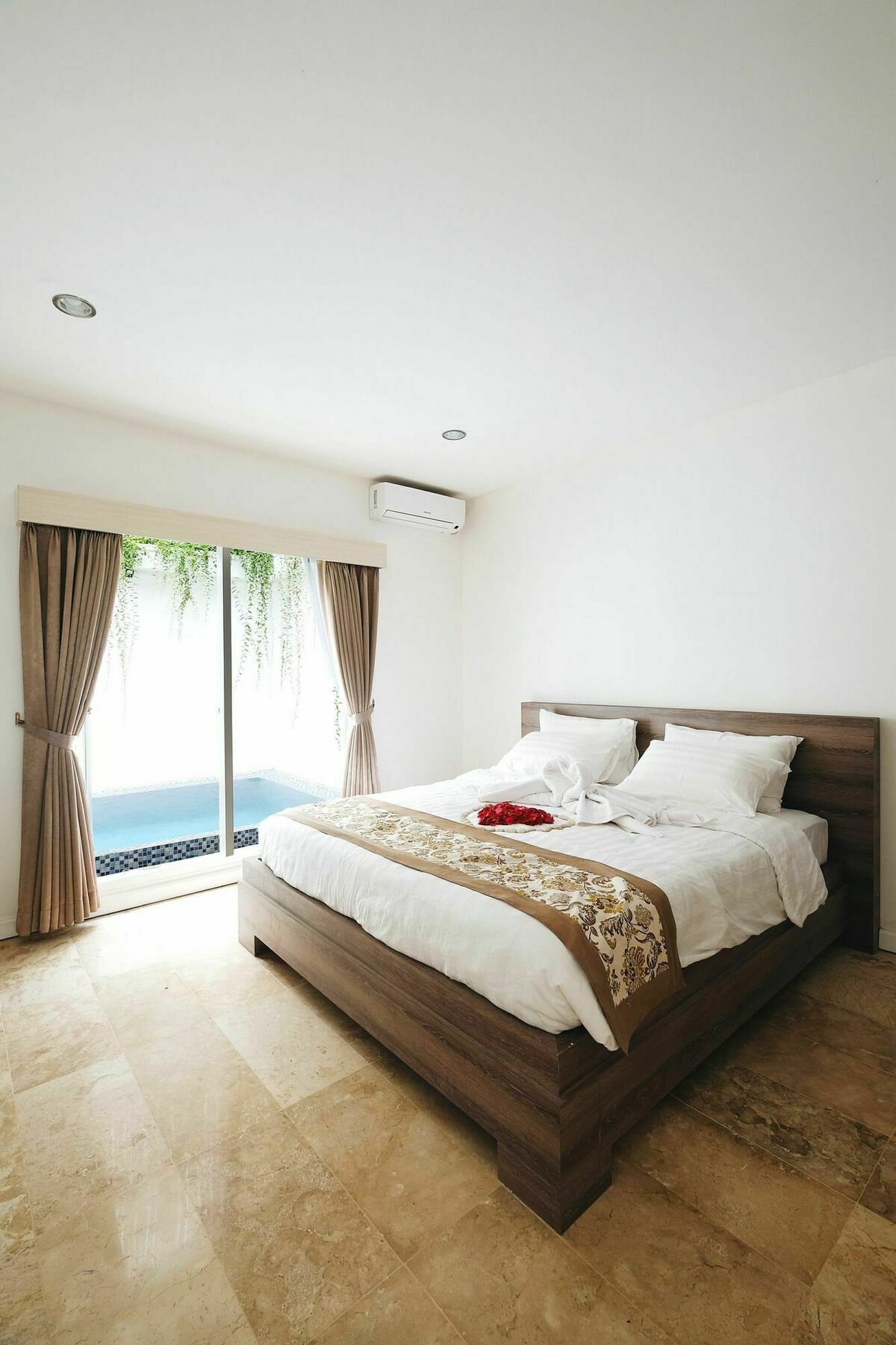 Subali Villa Seminyak Buitenkant foto